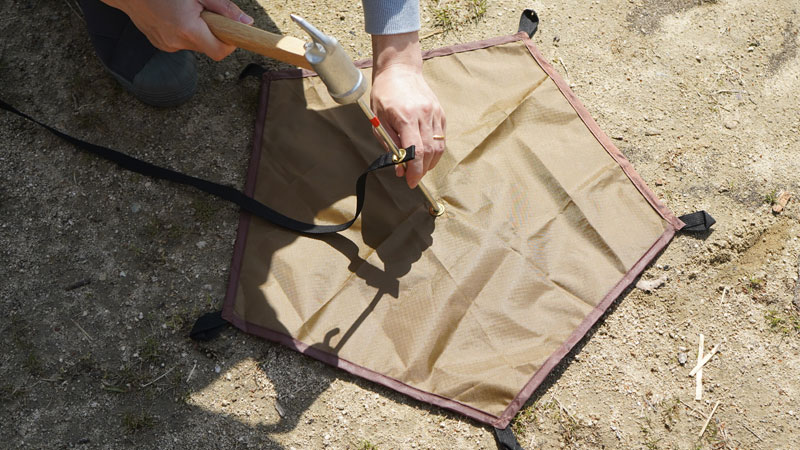 tent-Mark DESIGNS（テンマクデザイン）のワンポールテント「サーカスST DX」の設営方法1