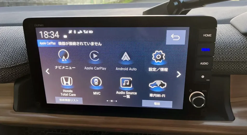 ステップワゴン AIR EX e:HEV の9インチナビ